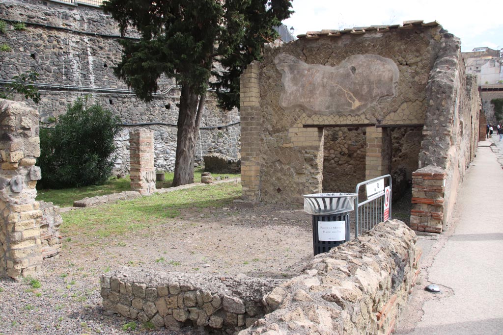 II.3 Herculaneum, May 2024. Looking towards north side of posticum doorway on Cardo III. Photo courtesy of Klaus Heese.